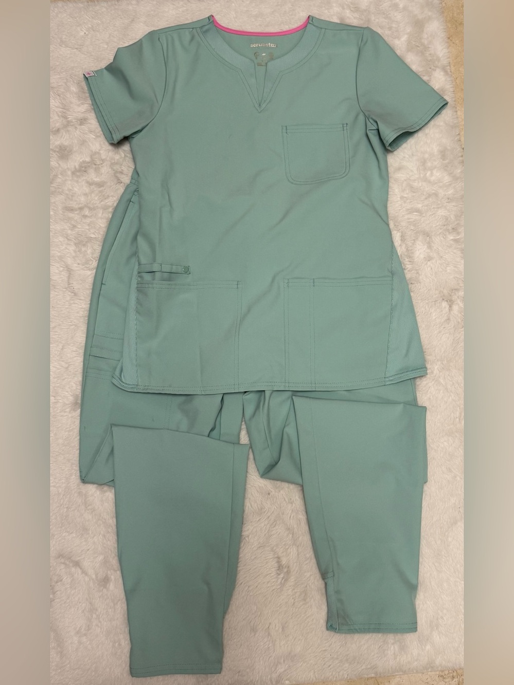 Women's Scrub Set in Seafoam Green - Classic V-Neck Top & Cargo Pants
